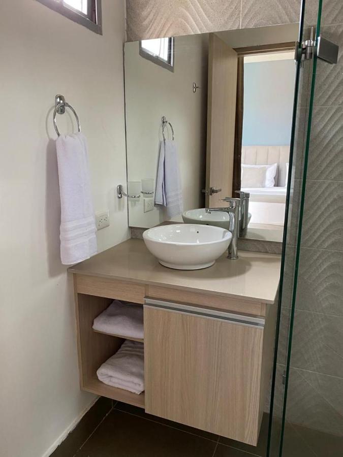 Buenavista Plaza Aparta Hotel Барранкилья Экстерьер фото